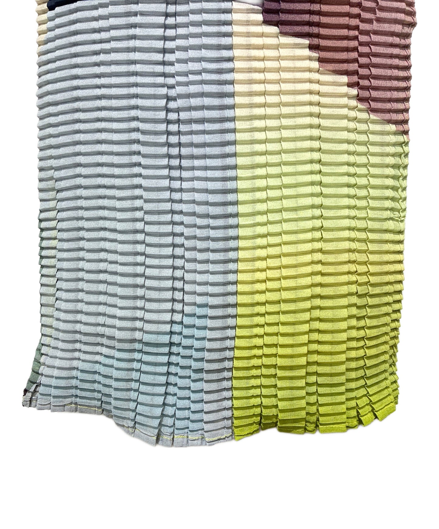 [Pre-owned] ISSEY MIYAKE Pleated high-neck blouse with all-over pattern IM74-FJ570