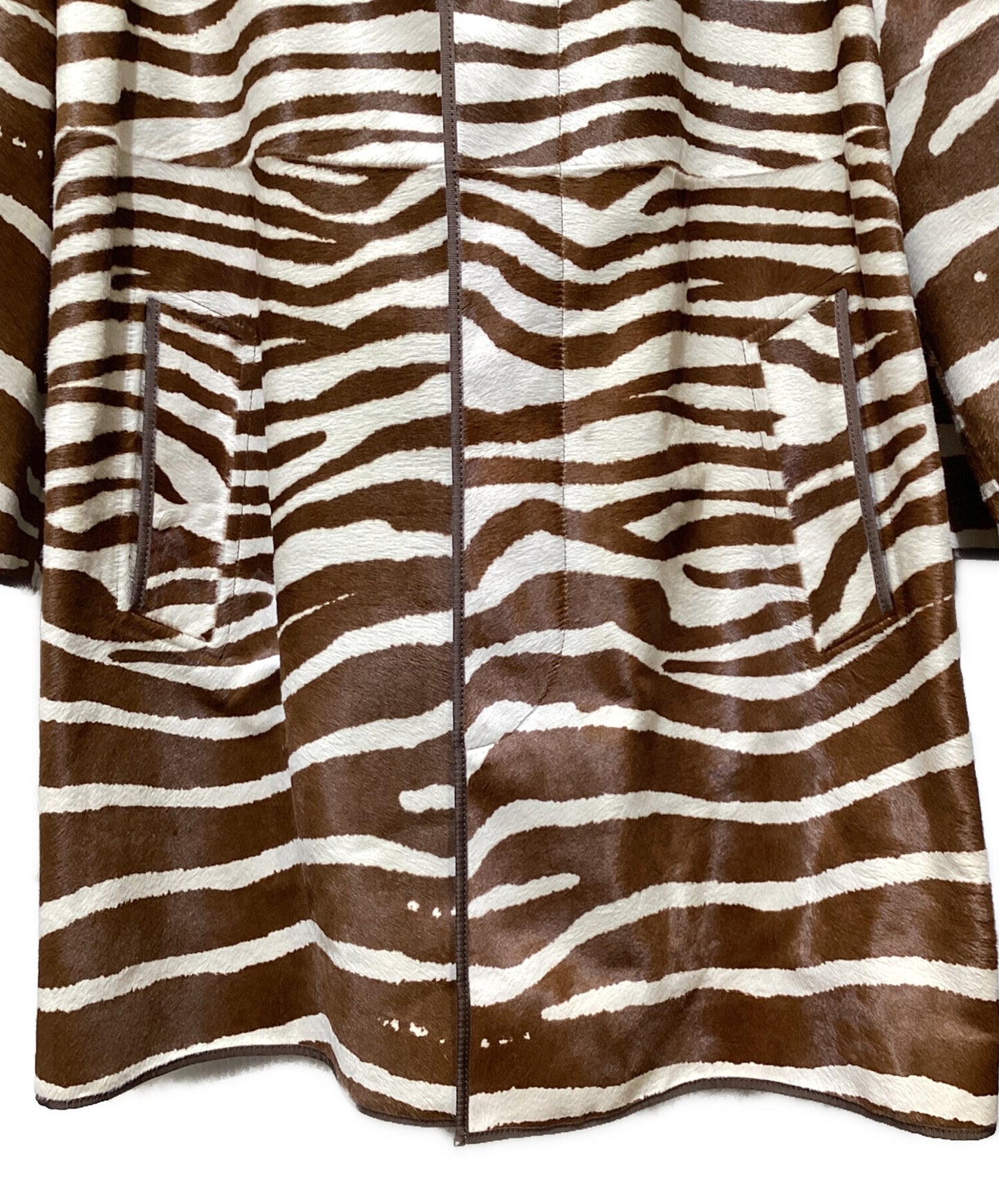 [Pre-owned] GUCCI Zebra Pattern Stencil Collar Coat 624748