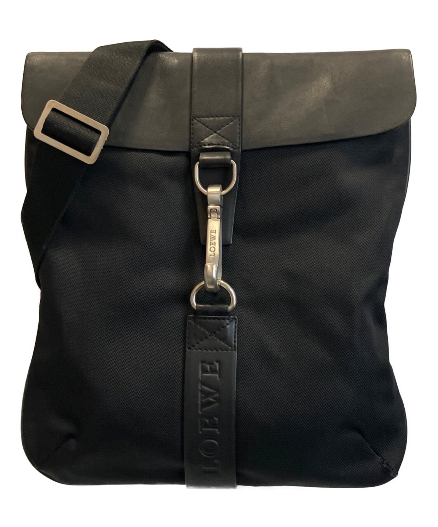 [Pre-owned] LOEWE Leather flap shoulder bag