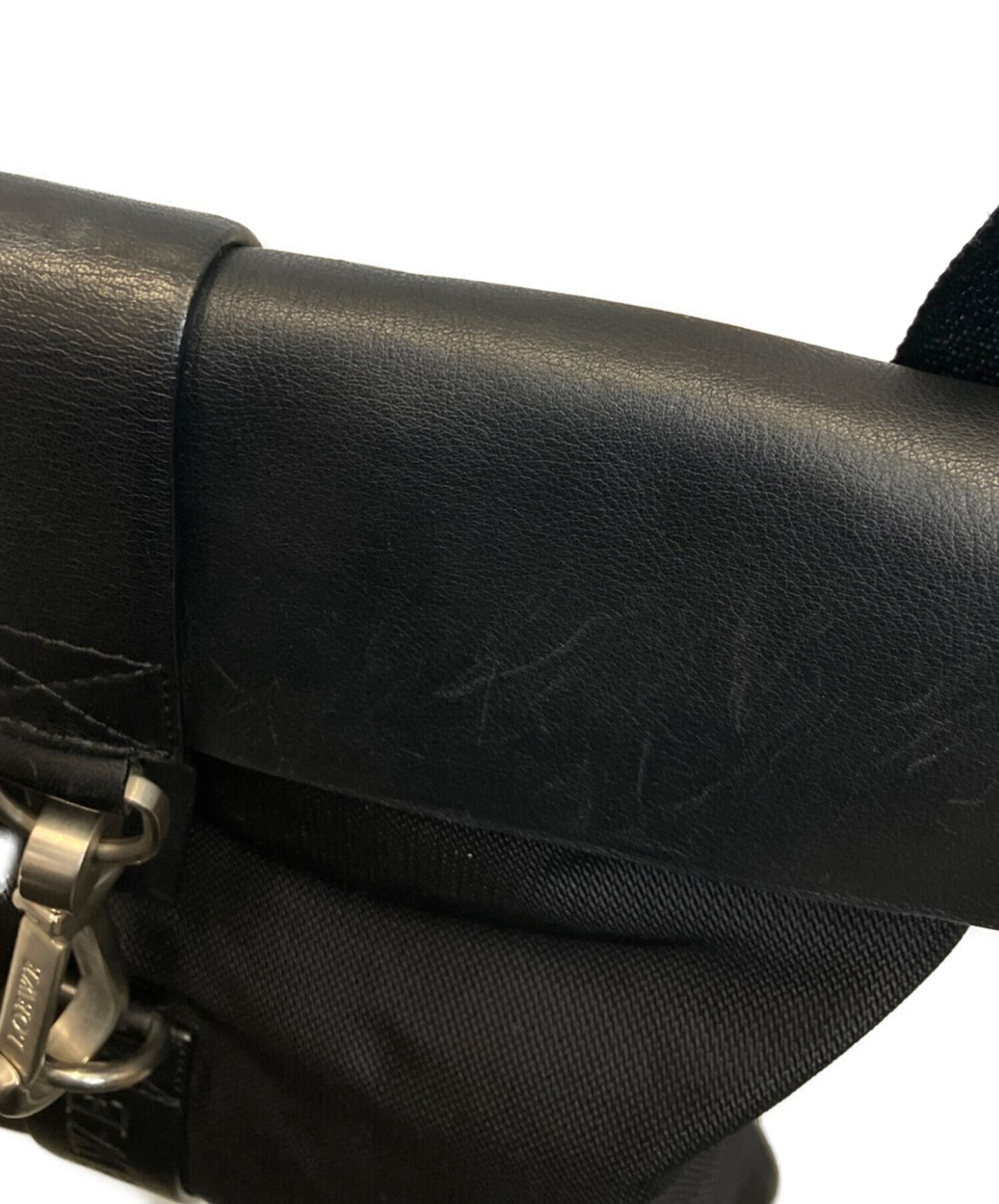 [Pre-owned] LOEWE Leather flap shoulder bag