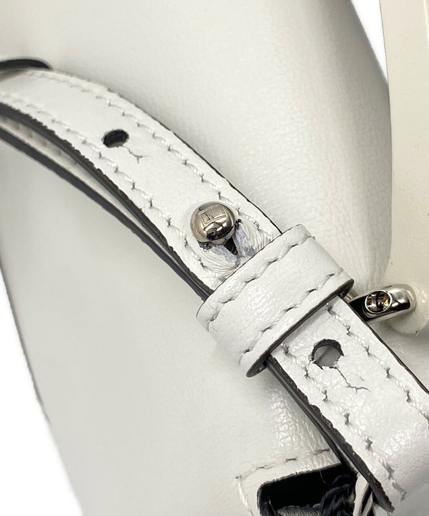 [Pre-owned] FENDI Micro bucket shoulder pouch AMWZ F1C6C