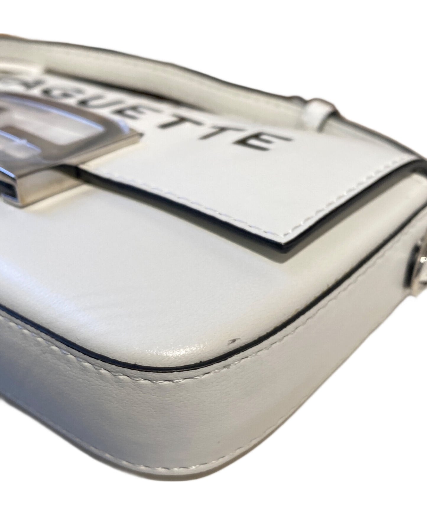 [Pre-owned] FENDI Micro bucket shoulder pouch AMWZ F1C6C