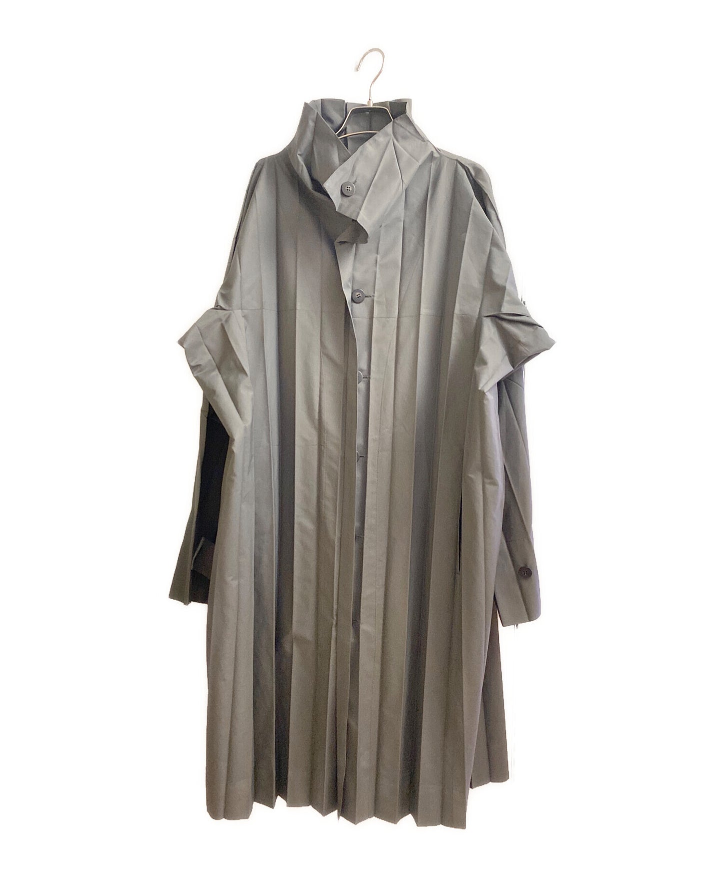 [Pre-owned] HOMME PLISSE ISSEY MIYAKE pleated coat HP61FA003