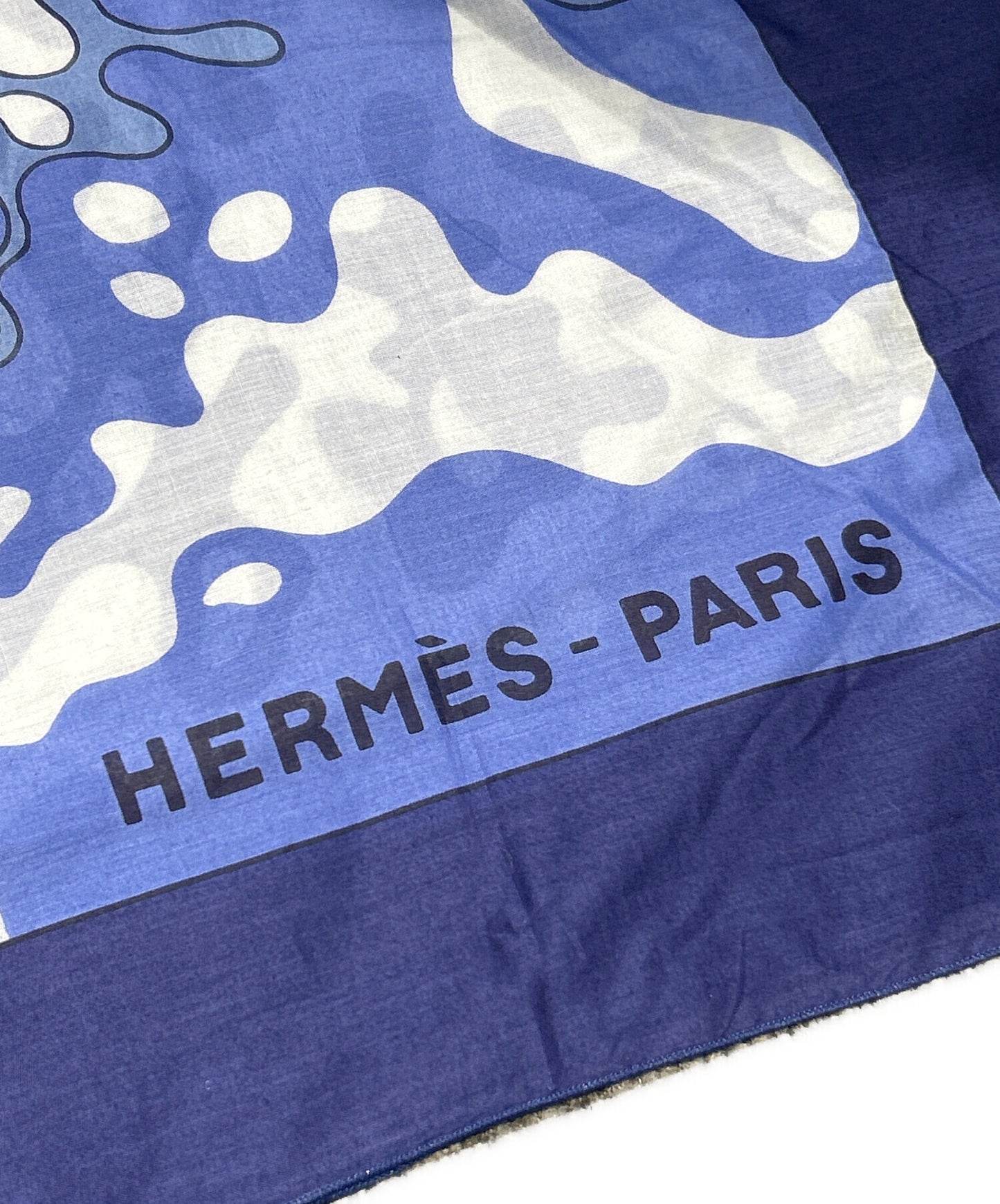 [Pre-owned] HERMES Large Scarf Dolphin Motif/Stole