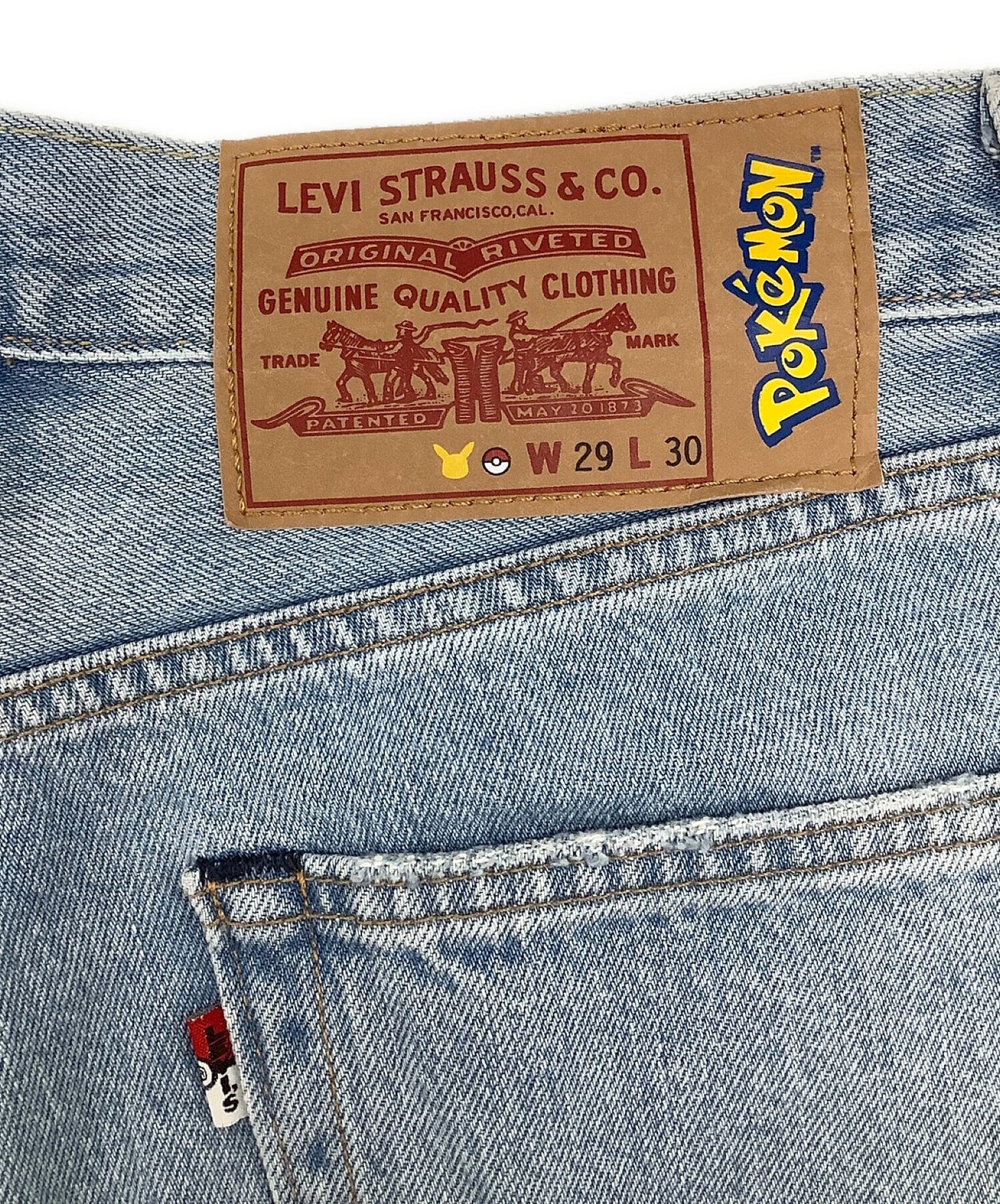 Levi的X Pokemon 551Z正宗的直式口袋妖怪石头宠物小精灵25周年合作Pikachu图形