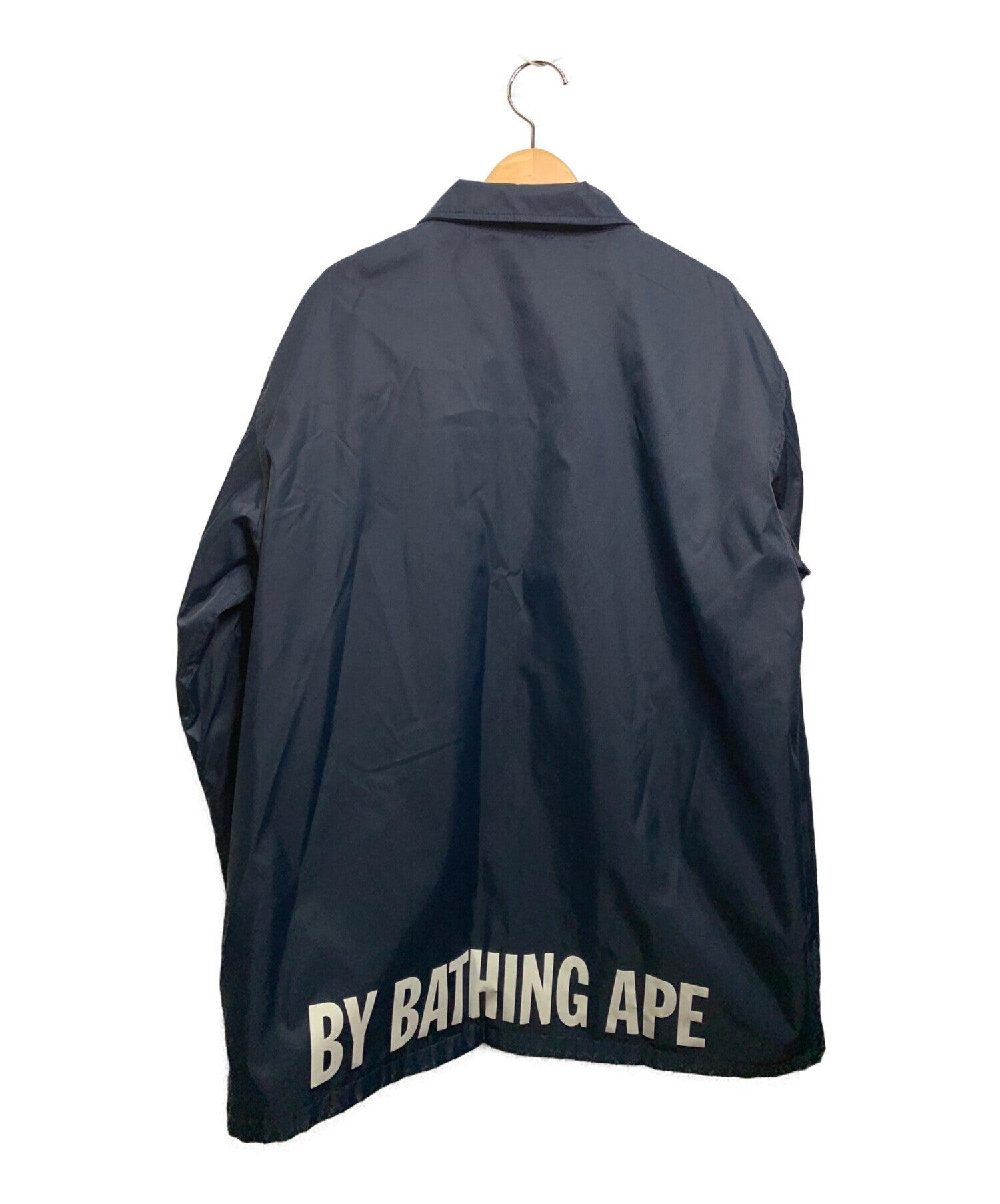 A BATHING APE coach jacket ブラックジャケット BAPE LOGO COACH JACKET | bape.com