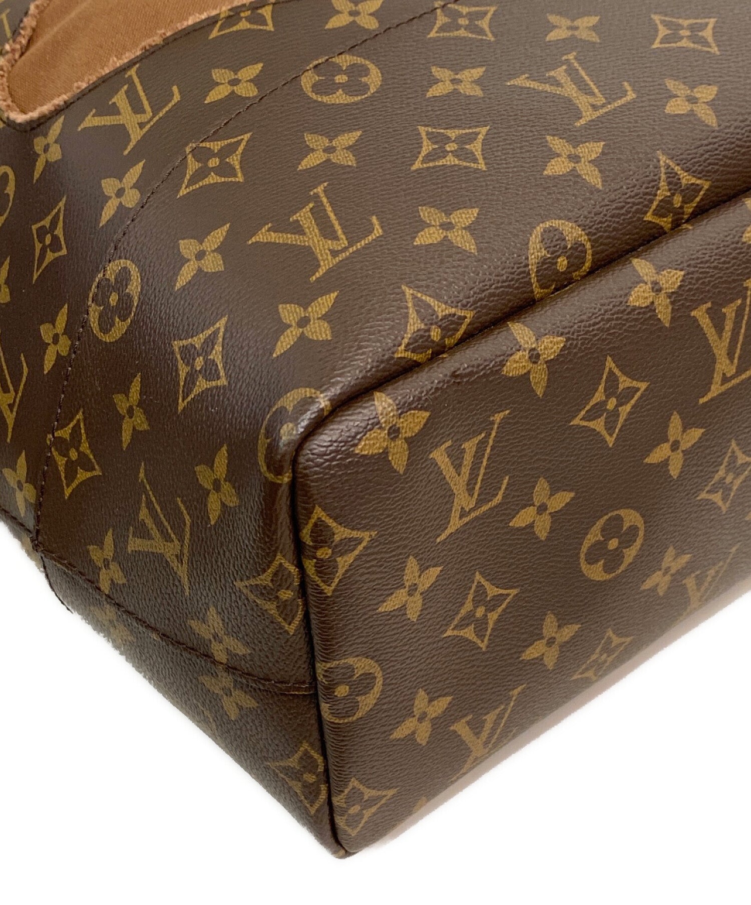 Louis Vuitton Monogram Canvas Large Bucket Bag w/o Accessories