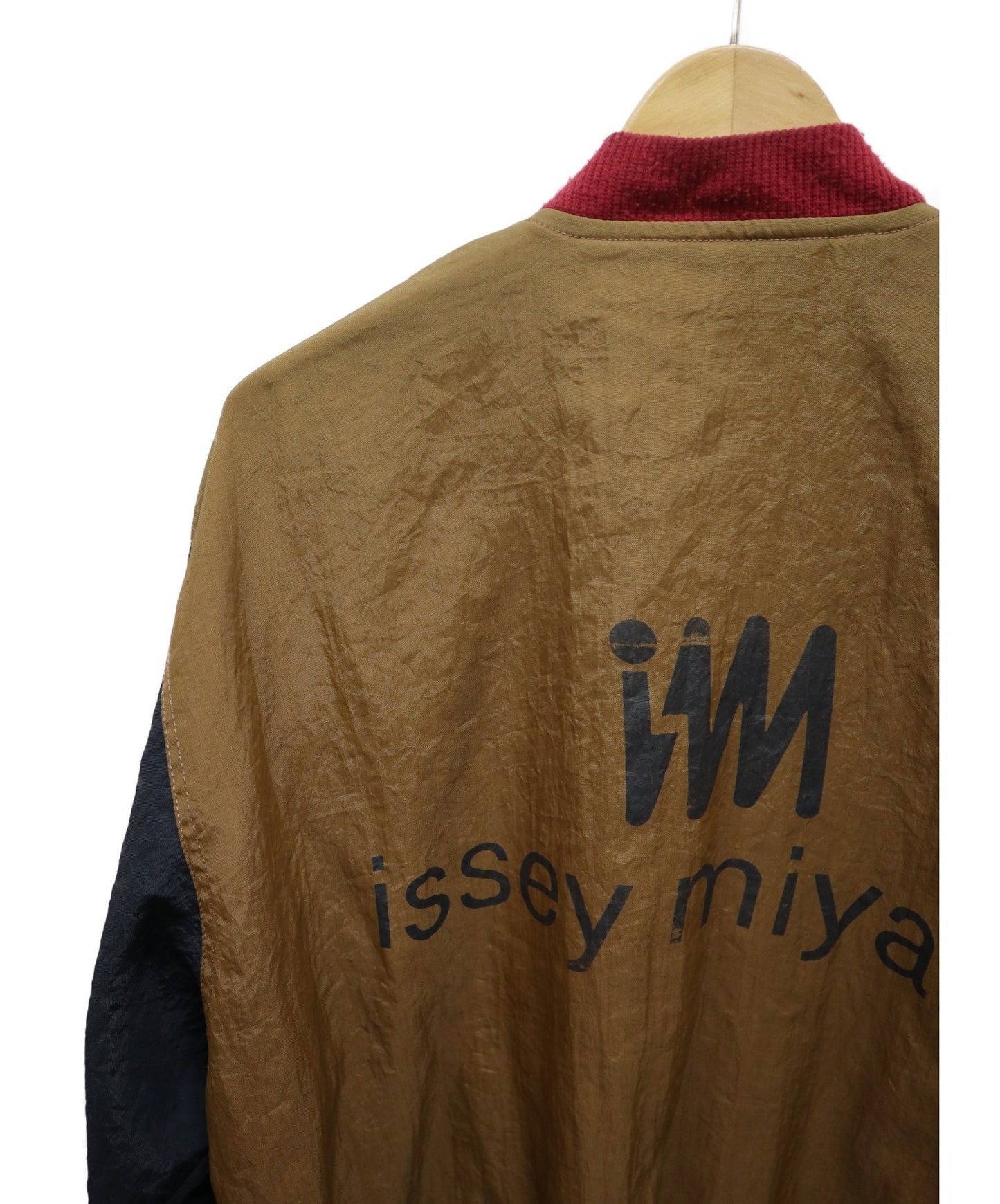 Issey Miyake Men Archives 80年代背徽标尼龙blouson
