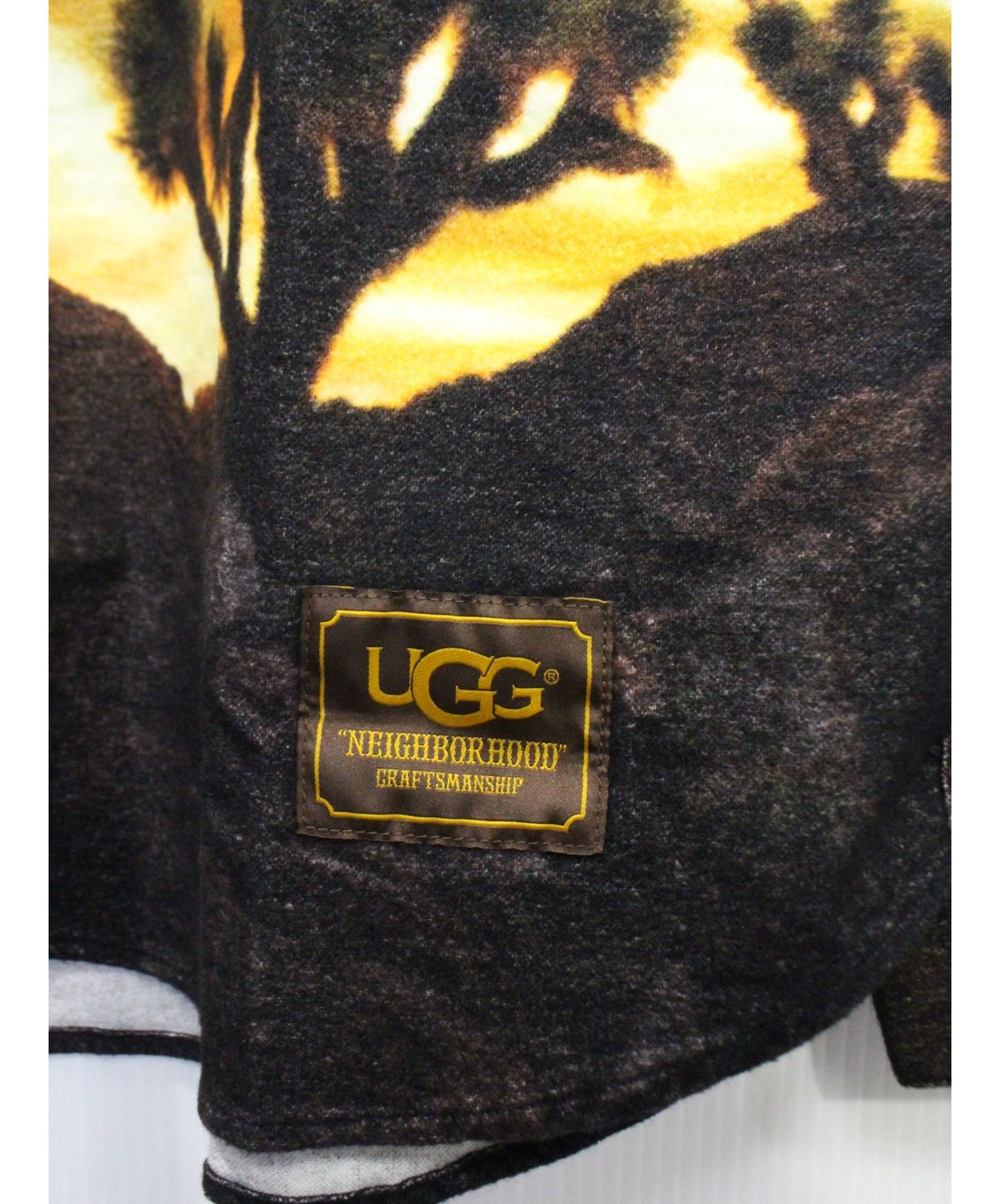 鄰居×UGG C卹。LS192Beugn-Shm01s