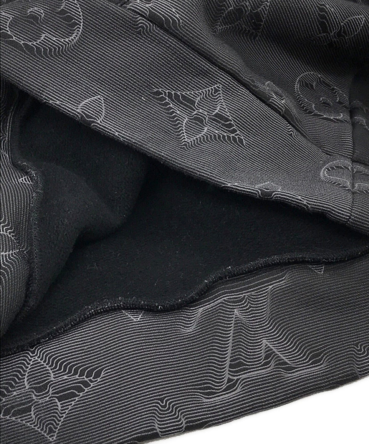 路易·威登（Louis Vuitton）3D會標派克大衣RM211M IHN HKY24W
