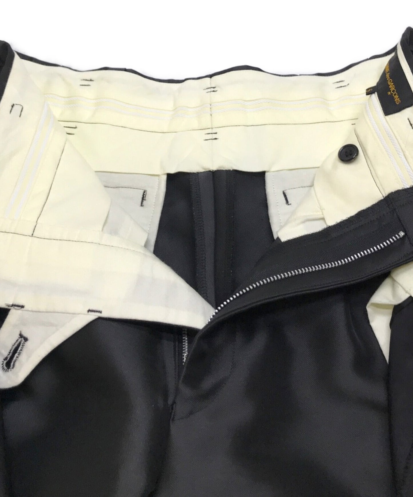 Comme des Garcons对接由不同材料制成的分层裤子GK-P001