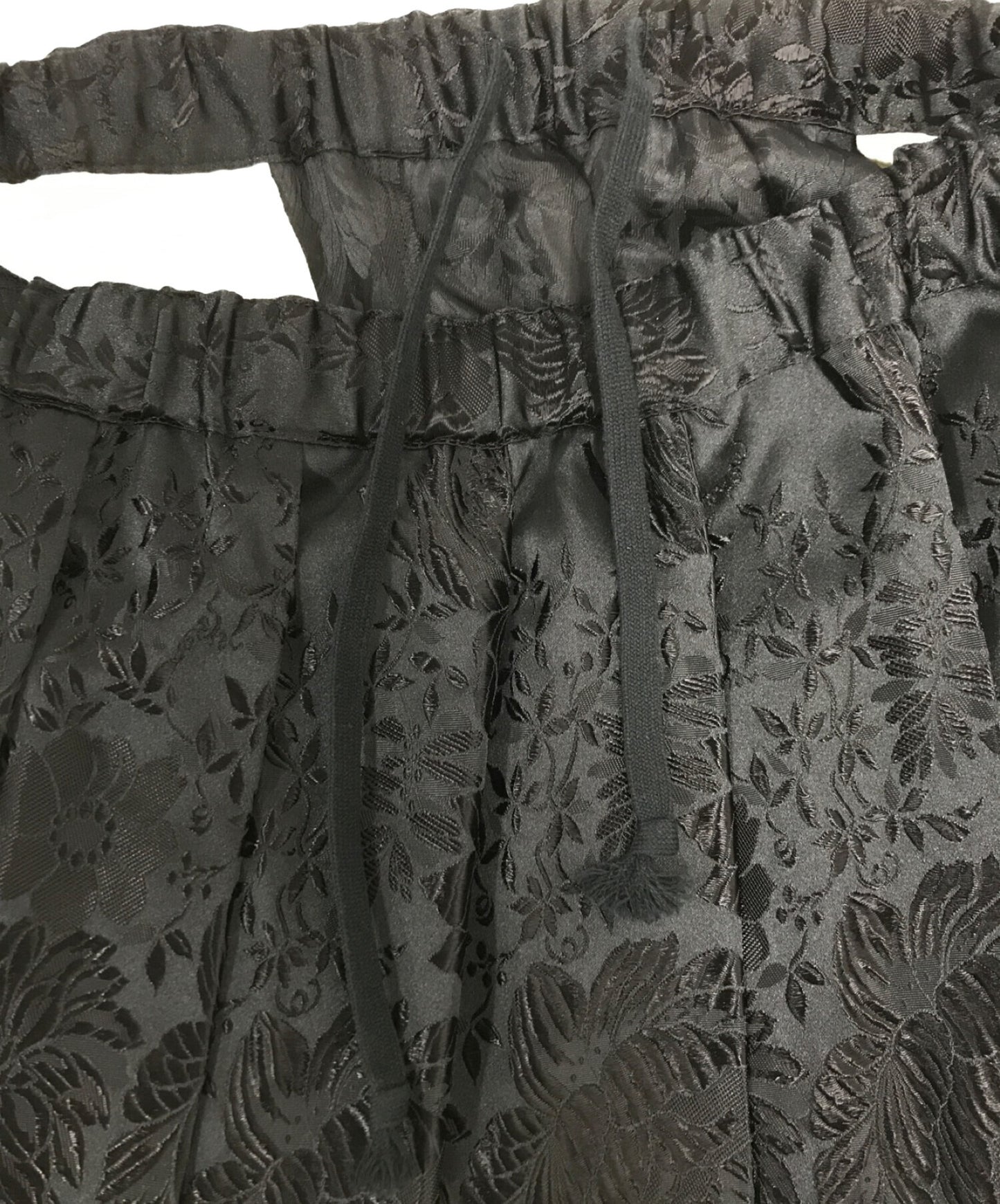 [Pre-owned] COMME des GARCONS COMME des GARCONS Flower Jacquard Pleated Skirt RH-S018 AD2021
