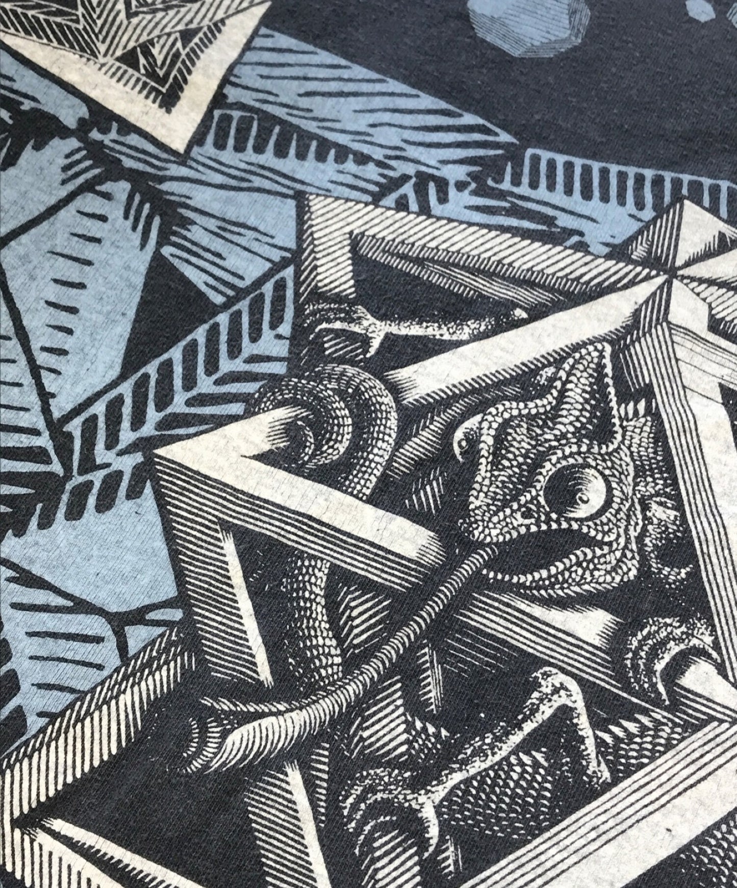 M.C Escher (Mauritz Escher) [Vintage] เสื้อยืด Escher 90's