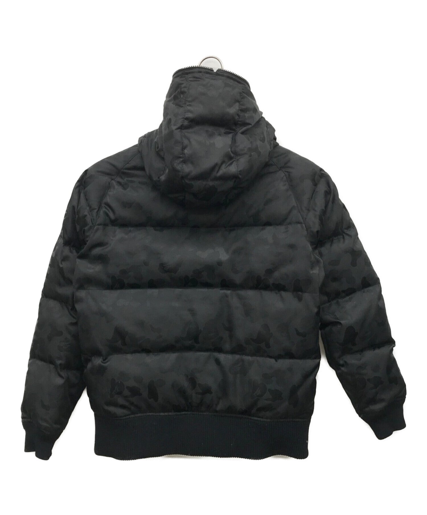 A BATHING APE down jacket 1860-141-022