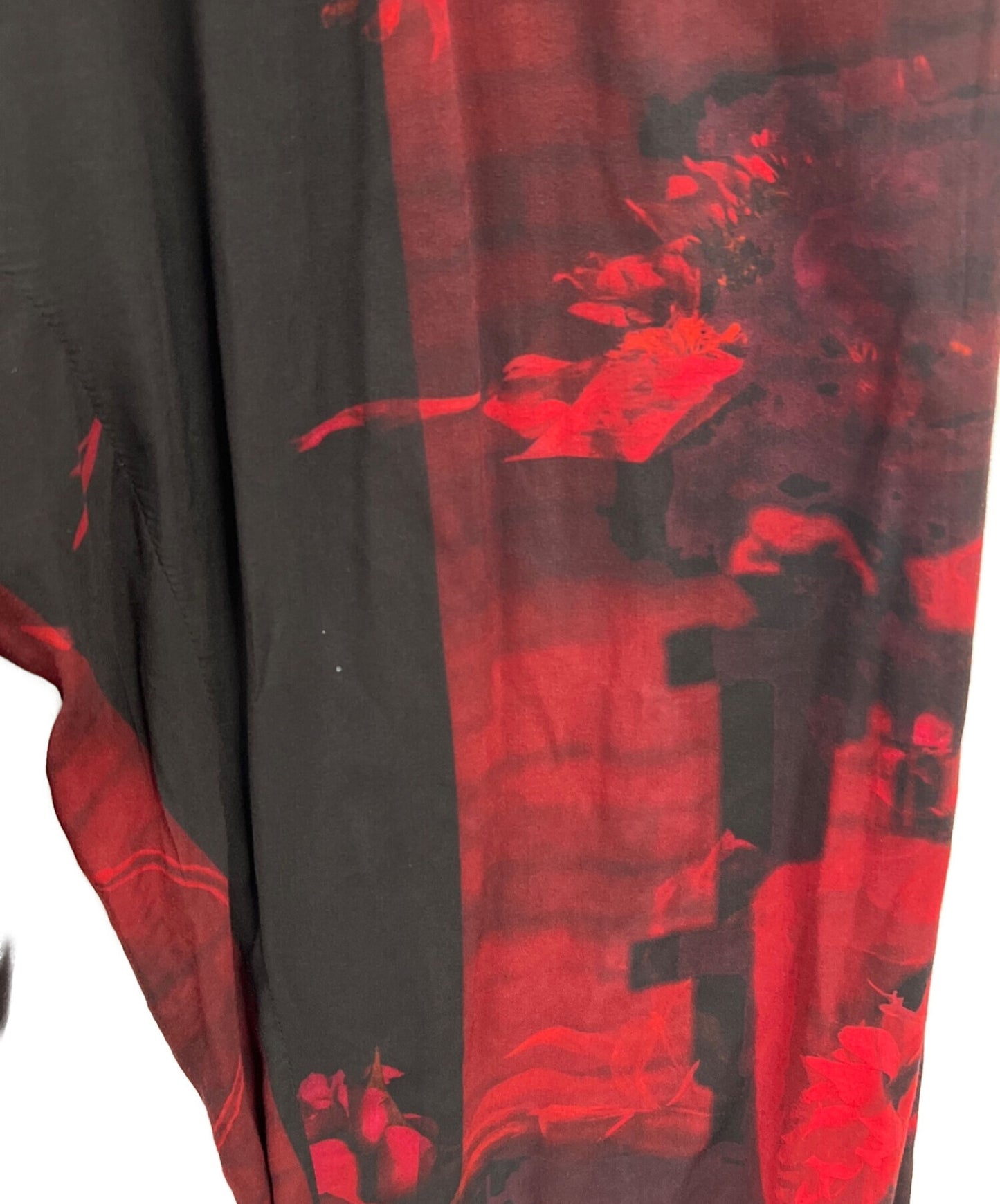 Yohji Yamamoto pour homme Red print P with separate pattern on left and right HH-P81-811