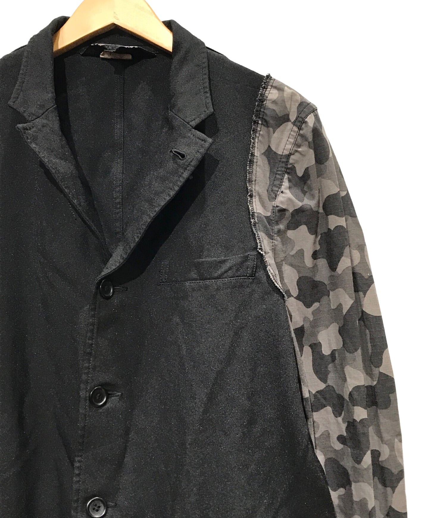 [Pre-owned] BLACK COMME des GARCONS jacket with switched sleeves AD2011