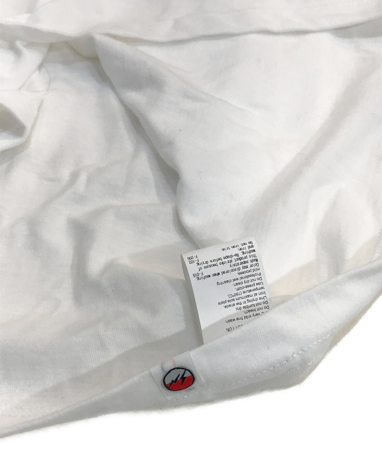 本物保証新品THUNDERBOLT PROJECT BY FRAGMENT&POKEMON Tシャツ/カットソー(半袖/袖なし)