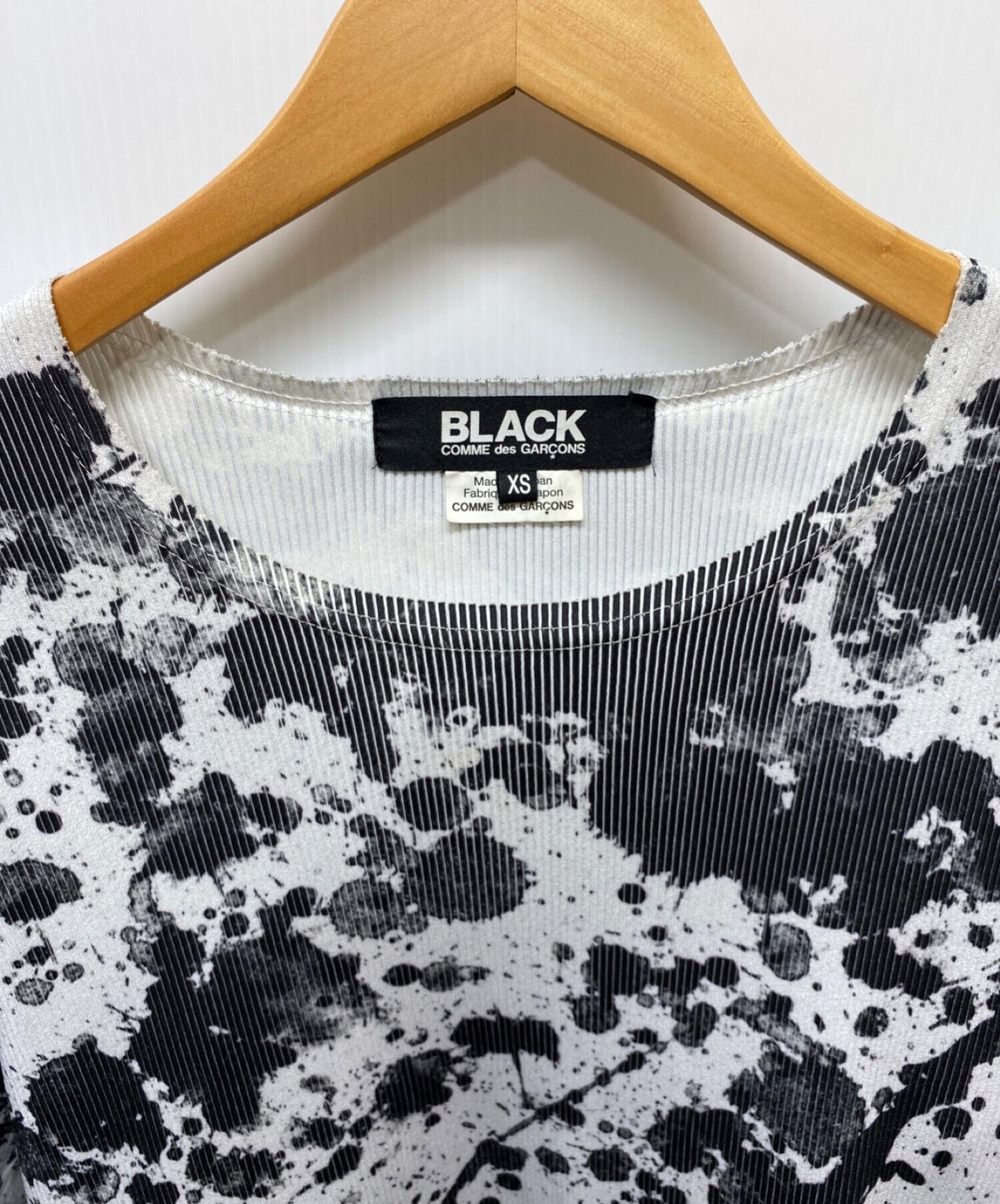 Black Comme des Garcons ทาสีเสื้อตัดและเย็บ 1b-t010