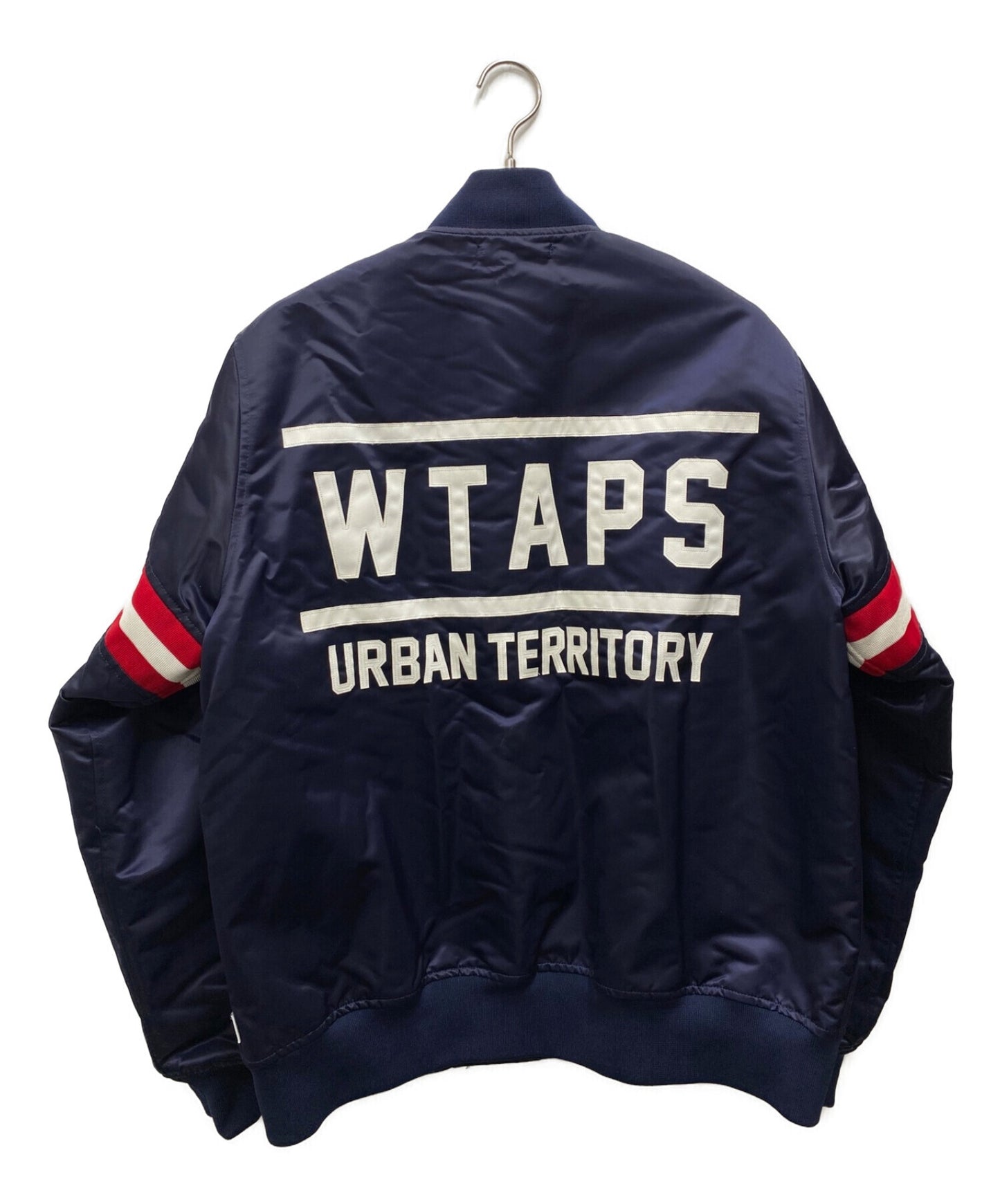 팀의 로고가있는 WTAPS 재킷 182TQDT-JKM02