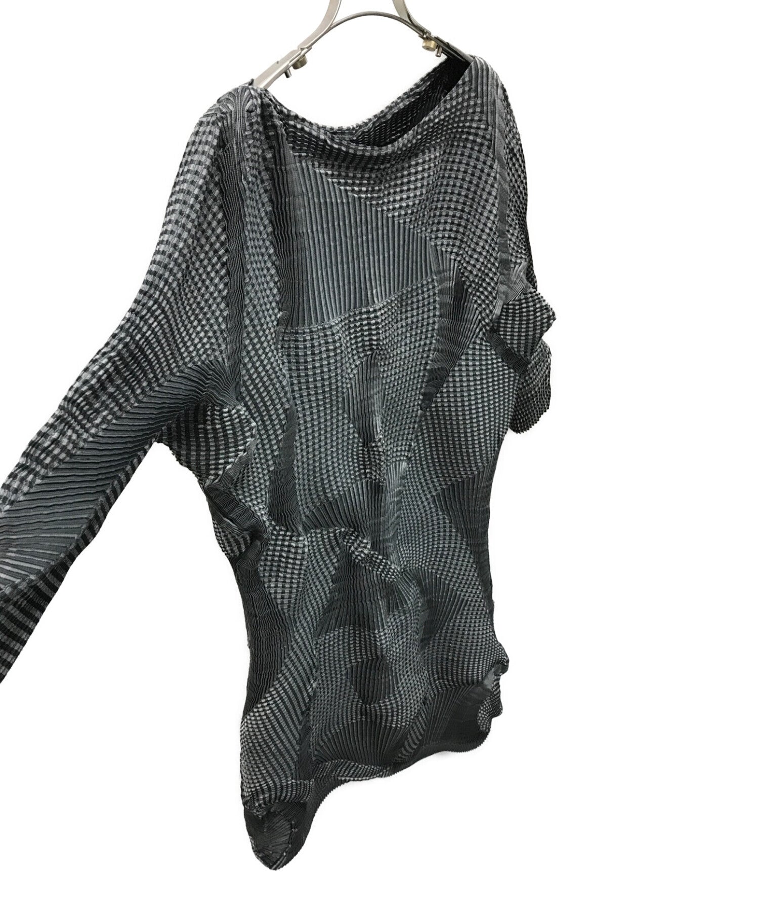 ISSEY MIYAKE 3D deformed pleats dress IM64FT522