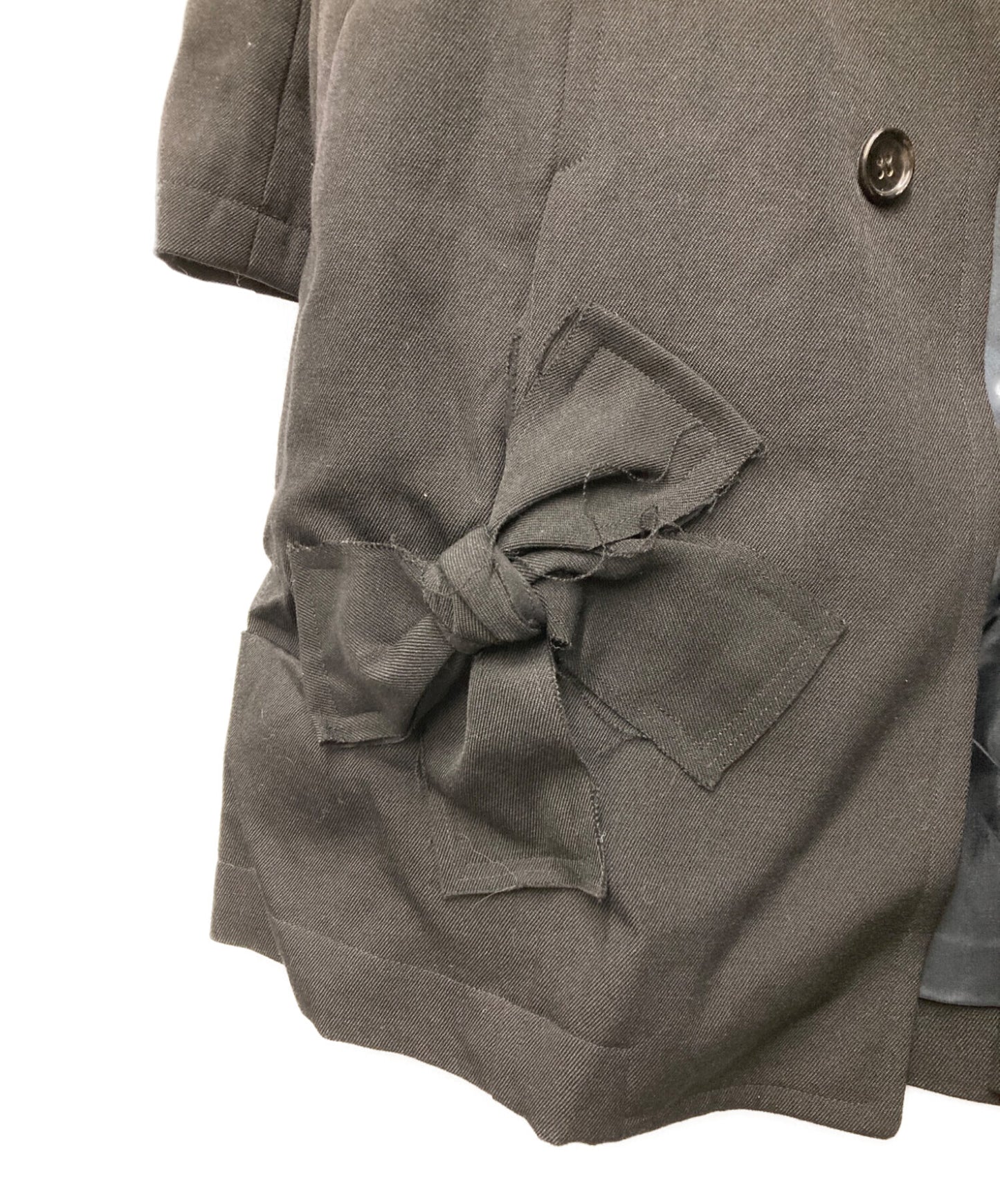 Robe de chambre comme des garcons用缎带装饰不锈钢衣领外套AD2003 RK-C005