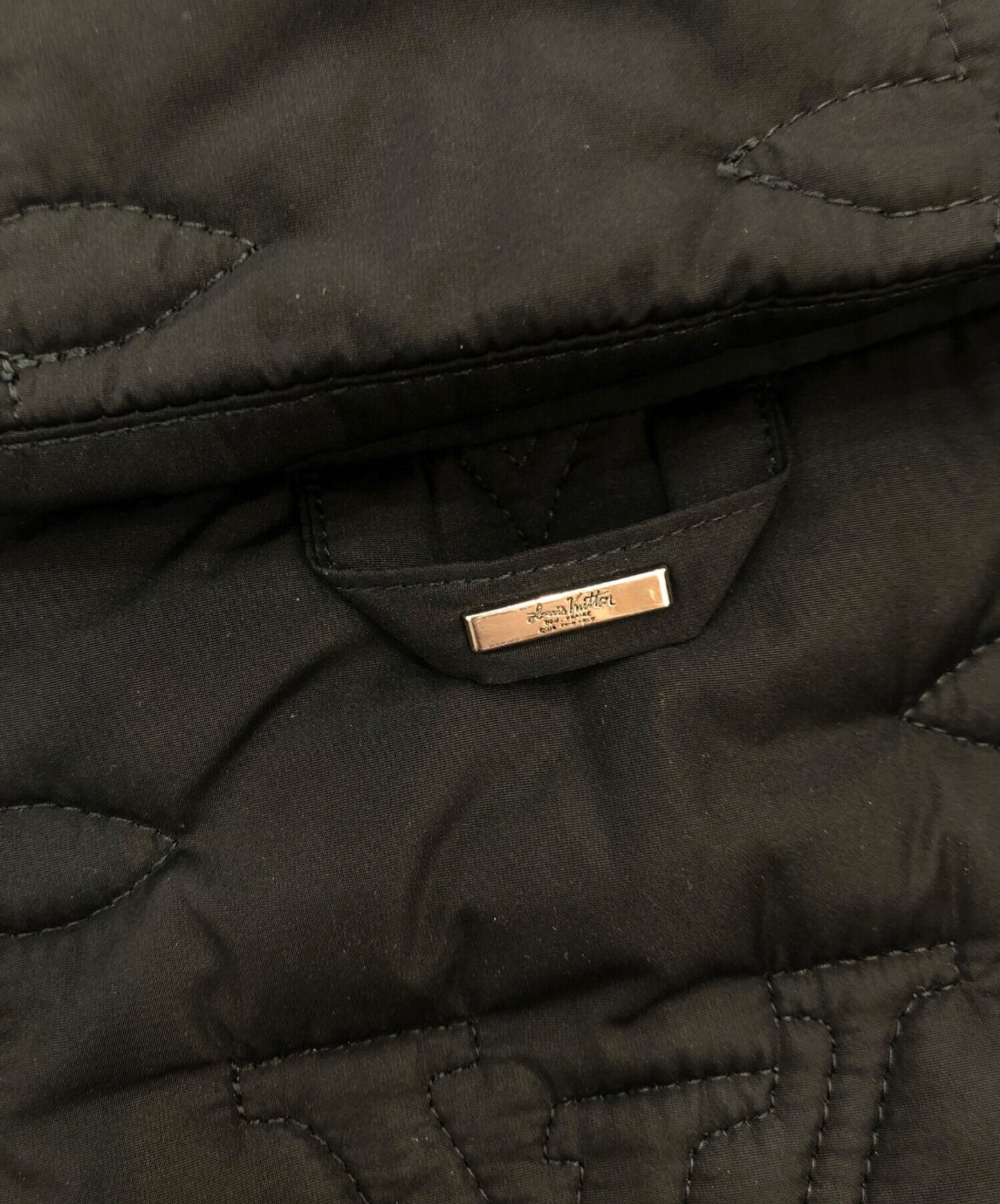 [Pre-owned] LOUIS VUITTON quilted jacket 1A5VAN