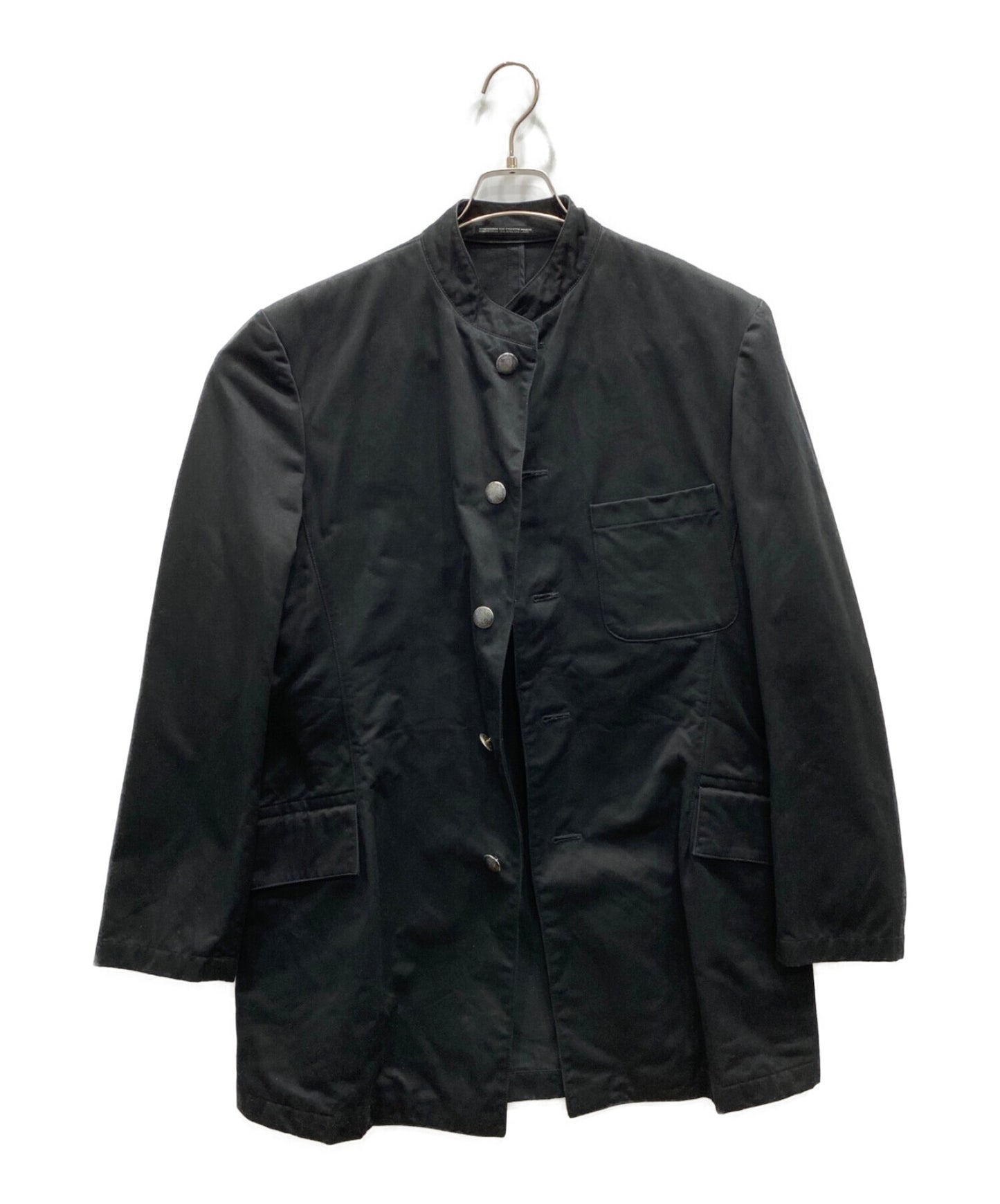 Yohji Yamamoto는 변하기 쉬운 버튼과 함께 Homme 대형 재킷을 부어 HQ-J13-010