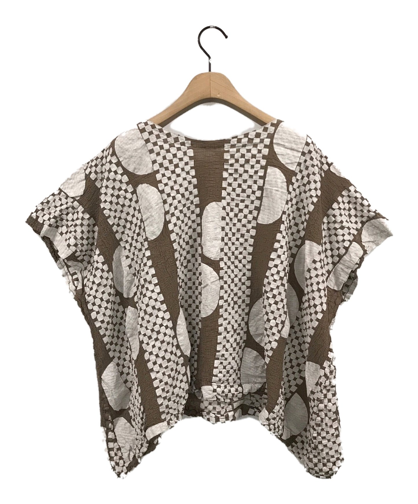 Me Issey Miyake Half Moon พิมพ์กะหล่ำดอก / เสื้อแขนสั้น