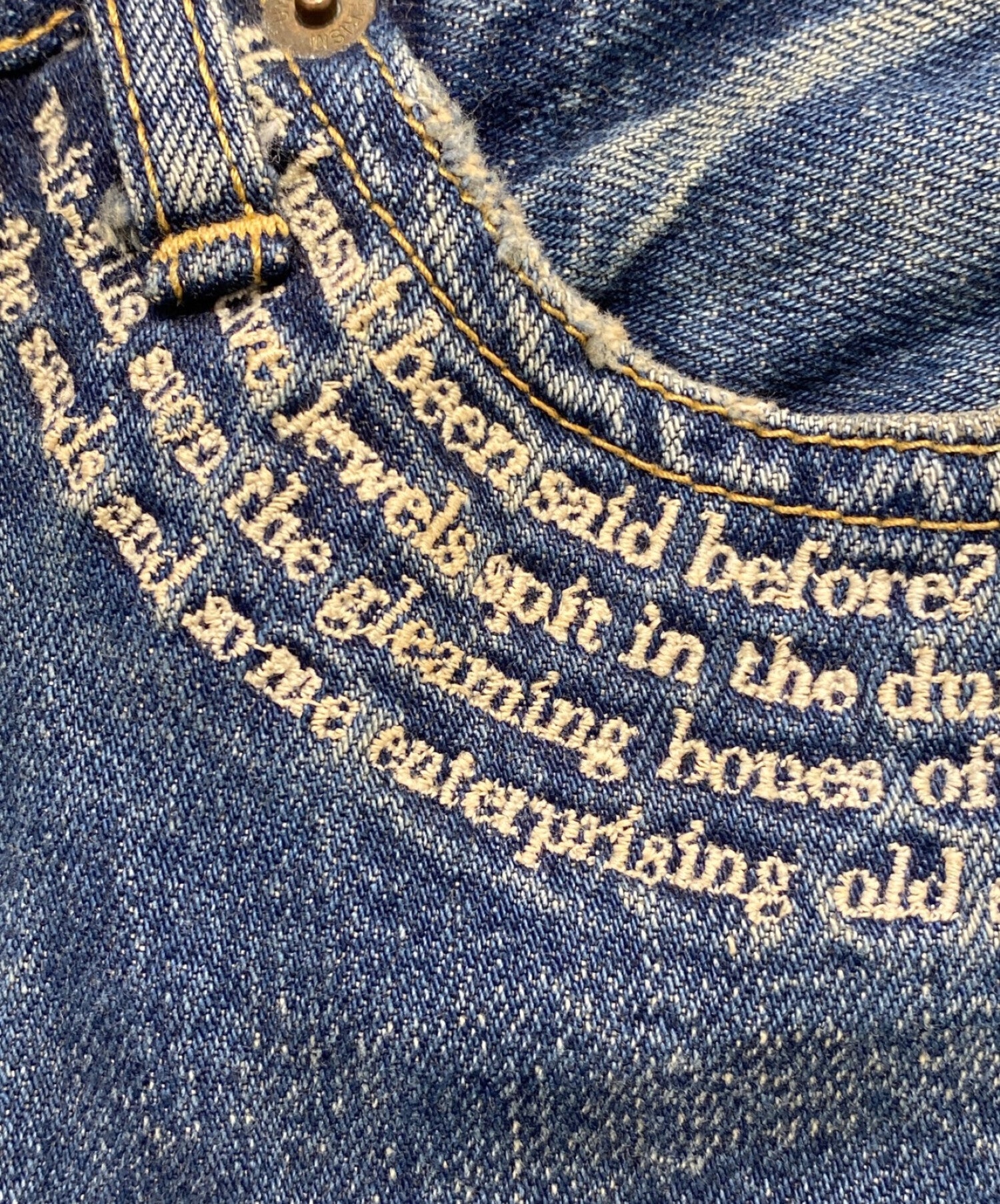 [Pre-owned] UNDERCOVER Patti Smith lyrics embroidery repaired denim pants  C4521