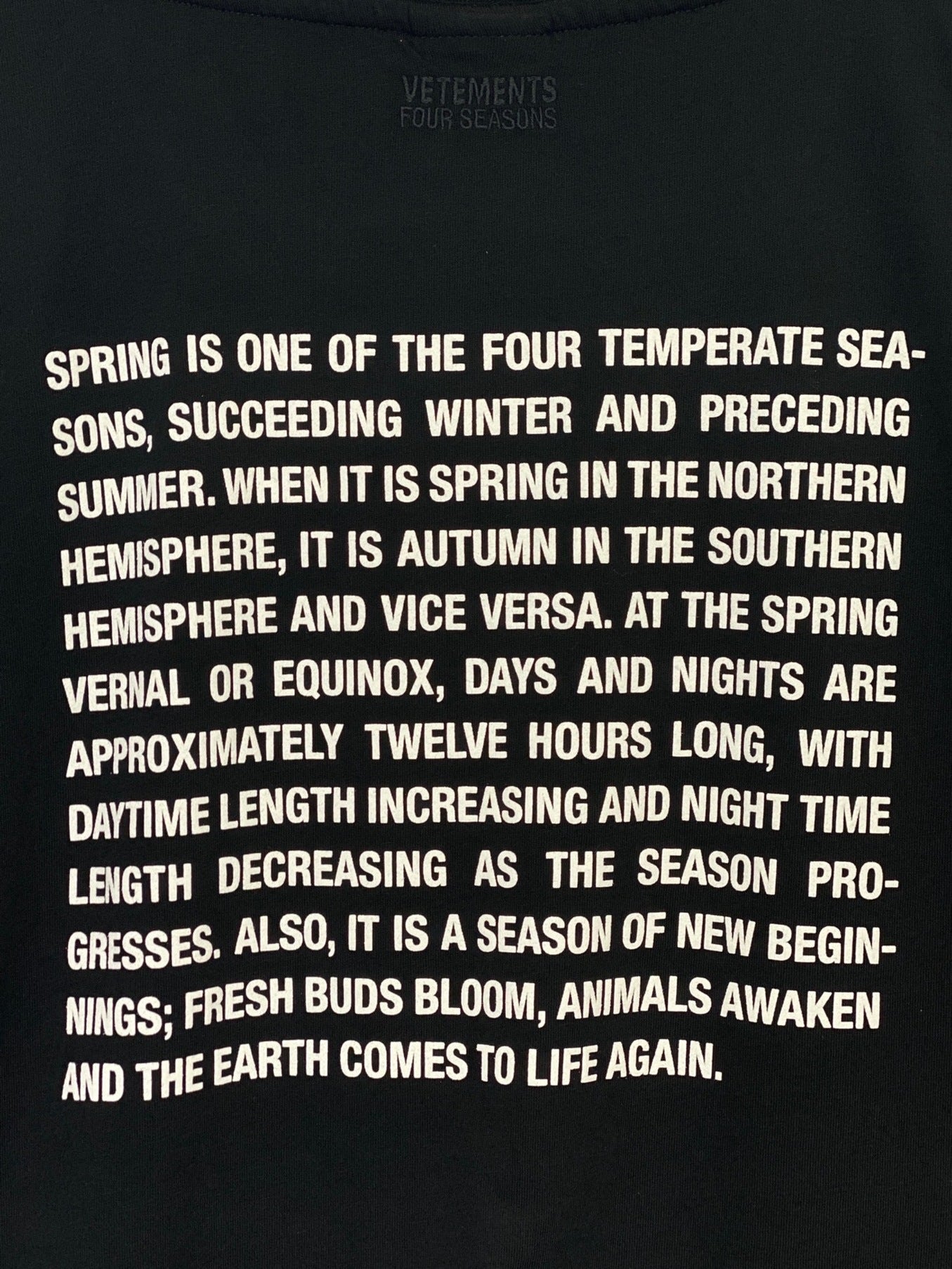 [Pre-owned] VETEMENTS x Four Seasons Limited Spring T-Shirt