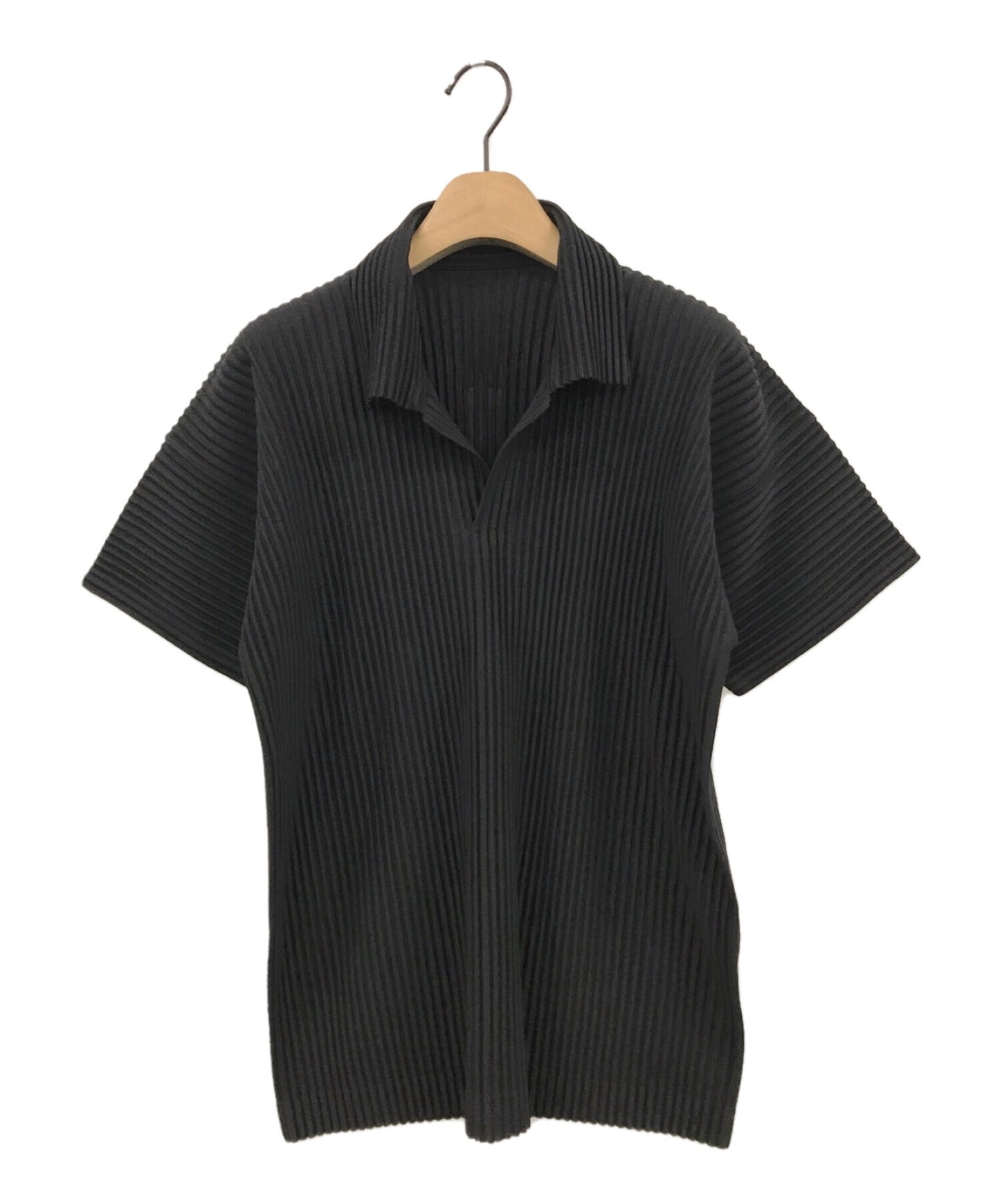 Homme Plisse Issey Miyake เสื้อโปโลจีบ HP55JM0302